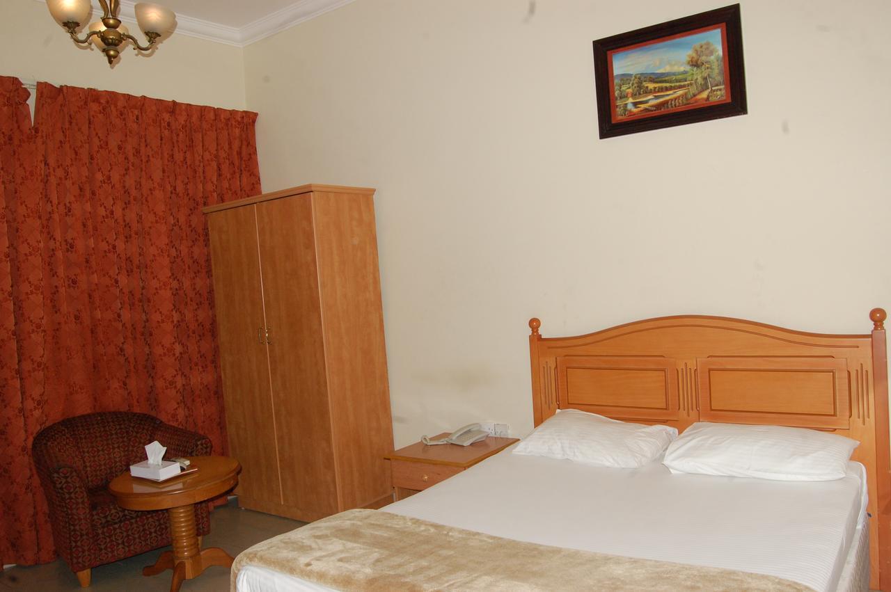 Al Amwaj Hotel Şarja Dış mekan fotoğraf